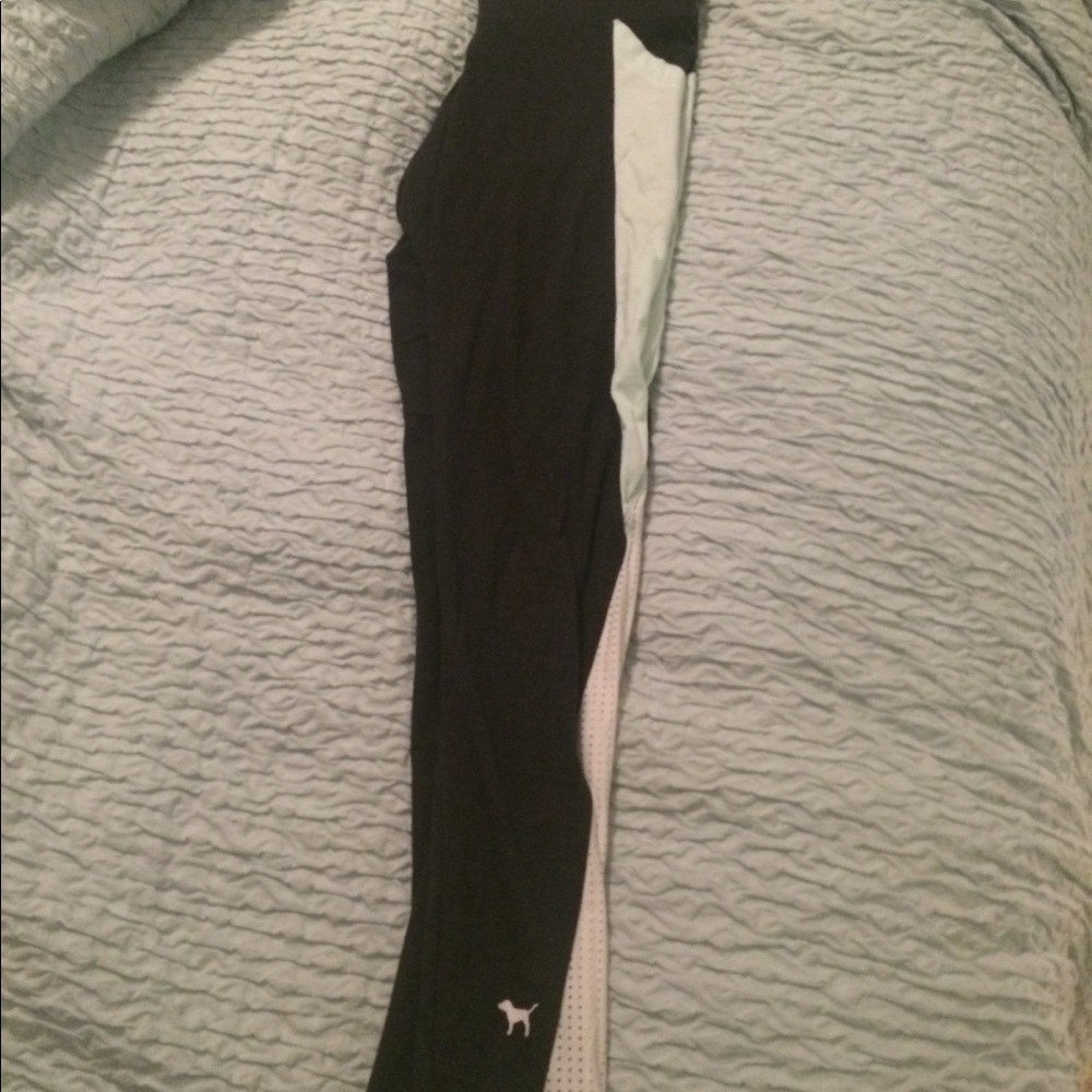 Pink Victoria’s Secret yoga pants